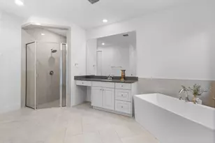 1215 Tallow Park Ln, Pinehurst, TX 77362 - Photo 16