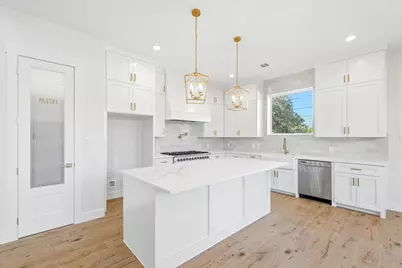 114 S Carroll Street, Houston, TX 77571 - Photo 8