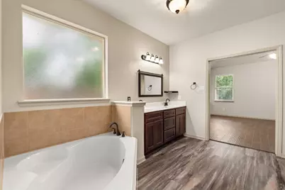 162 W Heritage Mill Circle, Tomball, TX 77375 - Photo 18