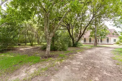 4665 Iron Oaks Drive, Beaumont, TX 77713 - Photo 2