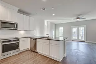 11014 Cres Light Way, Houston, TX 77043 - Photo 2
