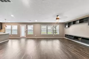 2614 Basil Point Ct, Houston, TX 77038 - Photo 6