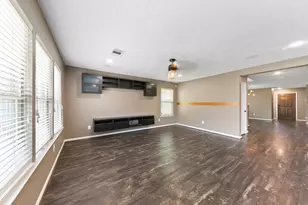 2614 Basil Point Ct, Houston, TX 77038 - Photo 8