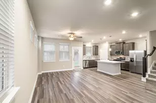 8209 Rising Stream Dr, Houston, TX 77063 - Photo 8