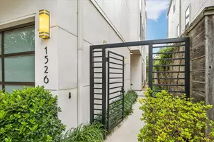 1526 Vermont St, Houston, TX 77006 - Photo 4
