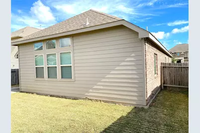 1610 Nacogdoches Valley Drive, League City, TX 77573 - Photo 16