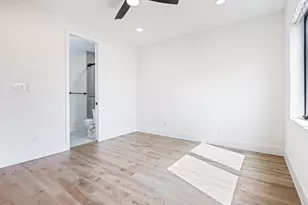 4023 Lanark Ln, Houston, TX 77025 - Photo 20