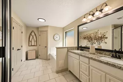 105 Blue Jay Drive, Richwood, TX 77566 - Photo 18