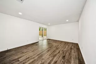 33 Kittiwake Ct, The Woodlands, TX 77380 - Photo 26