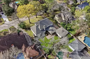 2714 Rustic Woods Dr, Kingwood, TX 77345 - Photo 4