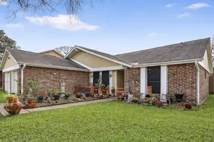 10111 Hibernia Dr, Houston, TX 77088 - Photo 18