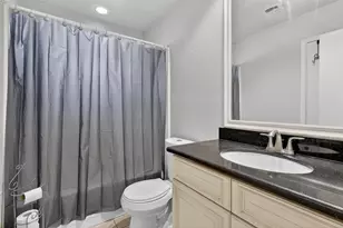 10111 Hibernia Dr, Houston, TX 77088 - Photo 14