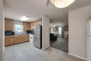 805 Webb St, Conroe, TX 77301 - Photo 10