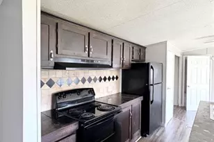 409 Merritt St, Dayton, TX 77535 - Photo 6