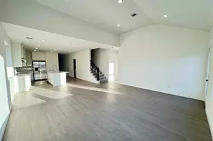 2826 Gdn Mdw St, Fulshear, TX 77423 - Photo 2