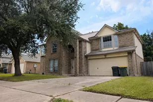 4521 Stonebridge Dr, Pearland, TX 77584 - Photo 1