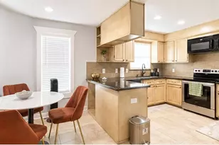 2027 Oxford St, Houston, TX 77008 - Photo 2