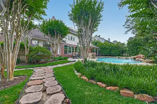 10 Mirror Ridge Dr, The Woodlands, TX 77382 - Photo 38