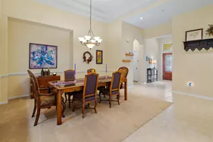 122 S Evangeline Oaks Cir, The Woodlands, TX 77384 - Photo 2
