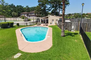 16 Regency Pt, Conroe, TX 77356 - Photo 36