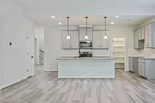 143 Scarlet Maple Ct, Conroe, TX 77318 - Photo 6