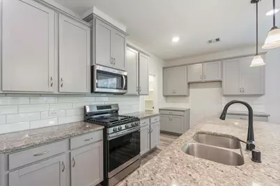 143 Scarlet Maple Court, Conroe, TX 77318 - Photo 8