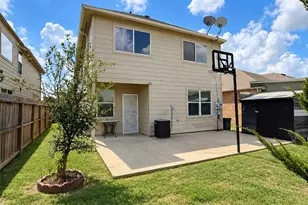 12722 High Cotton Ln, Houston, TX 77072 - Photo 10
