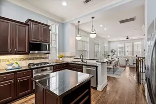 1621 W 23rd St, Houston, TX 77008 - Photo 16