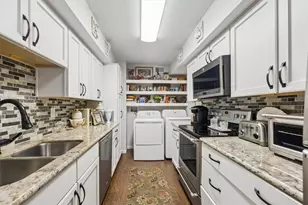 444 N Post Oak Ln, Houston, TX 77024 - Photo 12