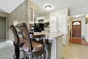 6911 Silver Star Dr, Houston, TX 77086 - Photo 2