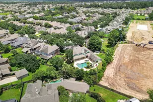 17303 Village Breeze Dr, Tomball, TX 77377 - Photo 44