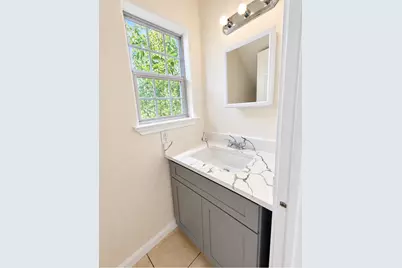 6841 Larkstone Street #B, Houston, TX 77028 - Photo 4