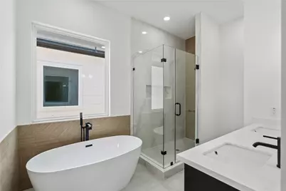 7321 Laura Koppe Road, Houston, TX 77028 - Photo 28