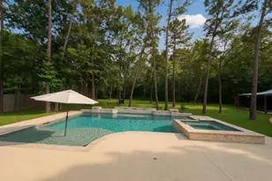 10915 Crawford Circle, Montgomery, TX 77316 - Photo 2