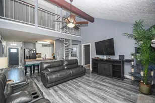 14110 Royal Hill Dr, Houston, TX 77083 - Photo 6