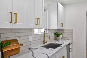 6207 Rollingbrook Dr, Houston, TX 77096 - Photo 14