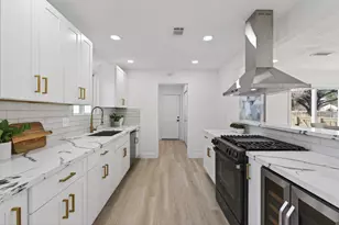 6207 Rollingbrook Dr, Houston, TX 77096 - Photo 12