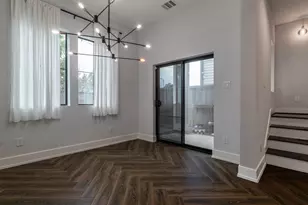 210 E 32nd St, Houston, TX 77018 - Photo 16