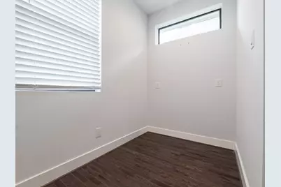 210 E 32nd Street, Houston, TX 77018 - Photo 24