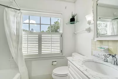 2136 Pelham Drive, Houston, TX 77019 - Photo 14