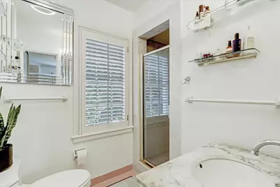 2136 Pelham Drive, Houston, TX 77019 - Photo 18