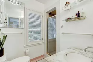 2136 Pelham Dr, Houston, TX 77019 - Photo 18