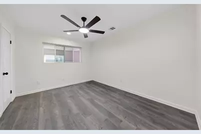4119 Ebbtide Drive, Houston, TX 77045 - Photo 34