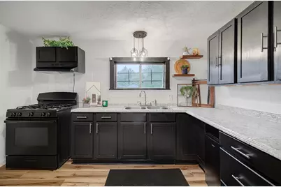 801 Washington Street, Liberty, TX 77575 - Photo 8