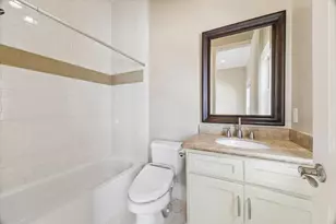 6019 Post Oak Green Ln, Houston, TX 77055 - Photo 26