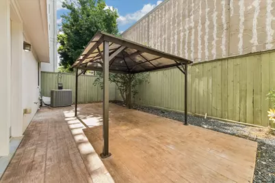 6019 Post Oak Green Ln, Houston, TX 77055 - Photo 32