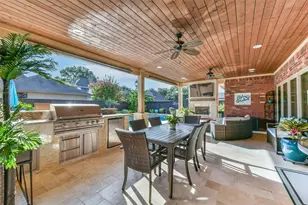 1719 Fair Oaks St, El Lago, TX 77586 - Photo 2