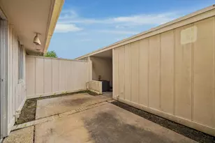 2416 Jamestown Mall, Houston, TX 77057 - Photo 16