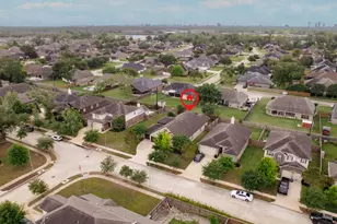 211 Mdw Rdg Wy, Clute, TX 77531 - Photo 34