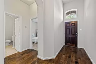 211 Mdw Rdg Wy, Clute, TX 77531 - Photo 4